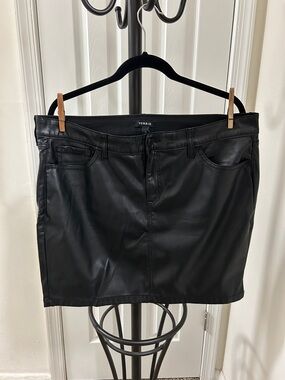 torrid Black Faux Leather Mini Skirt with Front Zip